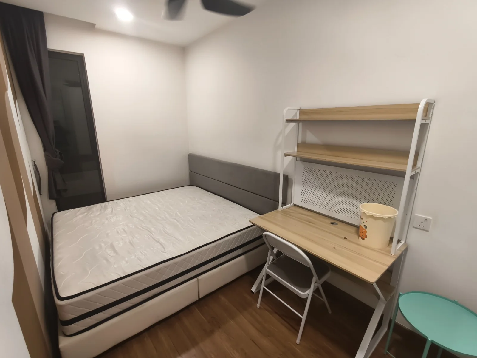 Middle Room — view 1 of 2 in Petaling Jaya — for Rent