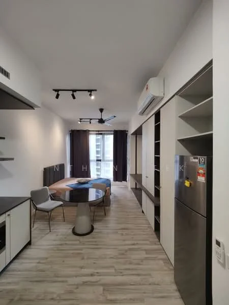 Living features: wooden flooring, white painted walls, 5-blade ceiling fan with light, recessed downlights, sofa in brown, round dining table, 4 dining chairs, built-in cabinets, stainless-steel fridge, large windows with dark curtains; style: modern.