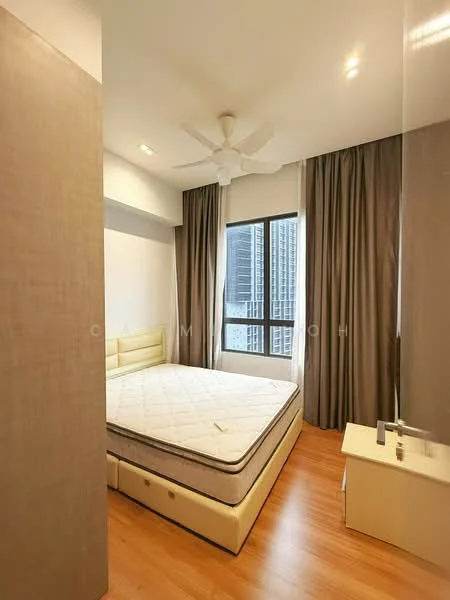 Bedroom features: queen-size bed, upholstered headboard, wooden bedside table, 5-blade ceiling fan, floor-to-ceiling window, curtains, laminate flooring, light-colored walls, built-in wardrobe; style: modern; view: city.
