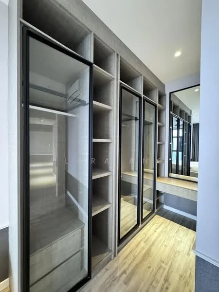 Room features: built-in wardrobe with sliding glass doors, open shelving, wooden flooring, mirror panel, neutral wall colour, recessed lighting; style: modern.