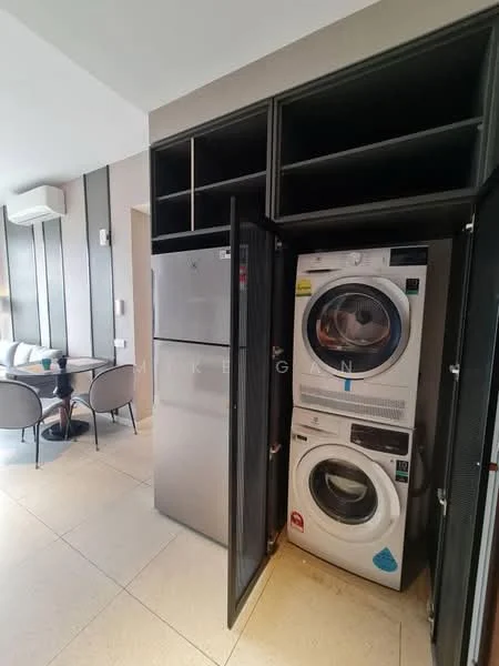 Kitchen features: stainless-steel fridge, front-load washing machine, tumble dryer, open shelving, grey cabinetry, light-colored tile flooring, recessed downlights, dining table with chairs, wall-mounted split AC; style: modern.