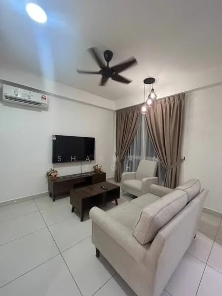 Living features: 3-seater fabric sofa in light grey, wooden coffee table, wall-mounted TV, ceiling fan with 3 blades, recessed downlights, curtains in beige, white painted walls, tile flooring in light grey, air conditioning unit on wall; style: modern.