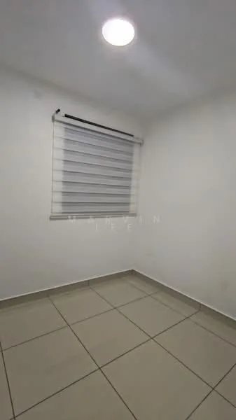 Room features: white painted walls, tile flooring, roller blinds, ceiling light, square layout.