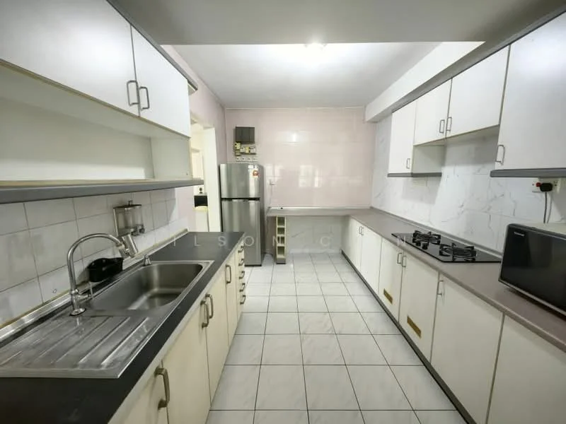 Kitchen features: double-bowl stainless-steel sink, chrome pull-down faucet, granite countertop, white cabinetry with flat-panel doors, built-in gas hob with 2 burners, stainless-steel refrigerator, microwave, white tiled backsplash, grey tile flooring, recessed ceiling lights; style: modern.