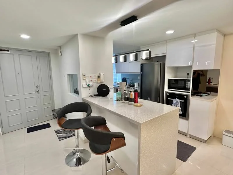 Kitchen features: white cabinetry, granite countertop, stainless-steel fridge, built-in oven, 4-burner gas hob, pendant lighting, bar stools, open layout, tile flooring, wall-mounted microwave, kitchen island, splashback, sink, dishwasher; style: modern.