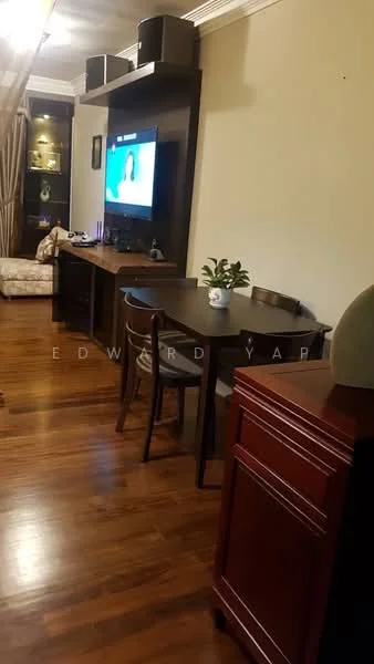 Living features: wooden flooring, cream painted walls, wall-mounted TV, TV console, sofa with floral pattern, dining table for four, wooden dining chairs, decorative plant on table, built-in shelving unit, recessed lighting, curtains, ceiling crown moulding; style: contemporary.