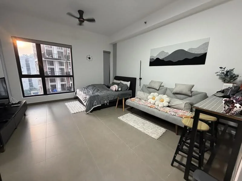 Living features: grey fabric sofa, 2-seater sofa, bed with grey bedding, decorative pillows, coffee table, area rug, wall-mounted clock, floor-to-ceiling windows, light-colored walls, recessed ceiling lights, ceiling fan, wooden dining table, stools; style: modern; view: city.