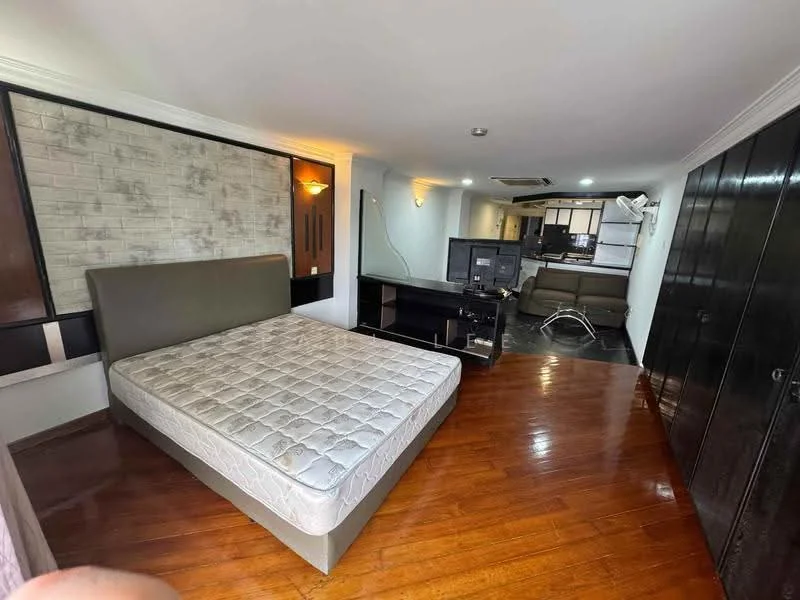 Bedroom features: queen-size bed, wooden flooring, white painted walls, accent wall with stone texture, built-in wardrobe with sliding doors, TV console, wall-mounted TV, recessed lighting, ceiling light fixture; style: modern.