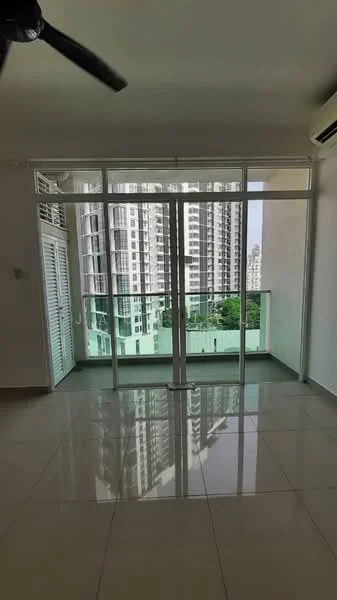 Living features: large floor-to-ceiling windows, sliding glass door, white painted walls, cream tiled flooring, 5-blade ceiling fan, air conditioning unit, balcony access, view of city skyline; style: modern; view: city.