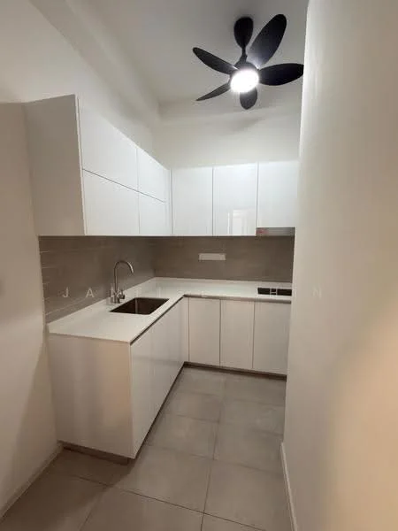 Kitchen features: white shaker cabinets, single-bowl stainless-steel sink, chrome pull-down faucet, white countertop, grey tile backsplash, built-in induction hob, recessed downlights, 5-blade ceiling fan, ceramic tile flooring, wall-mounted cabinets, open shelving; style: modern.