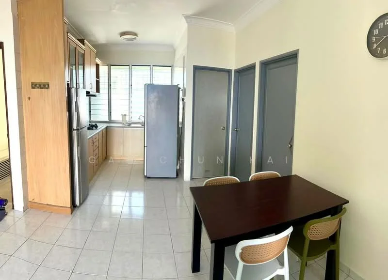 Kitchen features: light wood cabinetry, white tiled backsplash, stainless-steel fridge, built-in oven, 4-burner gas hob, single-bowl stainless-steel sink, chrome pull-down faucet, white ceramic tile flooring, window with natural light, dining table with four chairs, wall-mounted clock; style: modern.