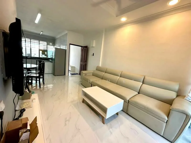Living features: 3-seater leather sofa in light grey, coffee table with white top and wooden legs, wall-mounted TV, white painted walls, marble tile flooring, recessed downlights, built-in shelving unit, large window with sheer curtains; style: modern. Kitchen features: open-plan layout, black dining table with high chairs, white cabinetry, countertop with bar seating, stainless-steel appliances; style: modern.