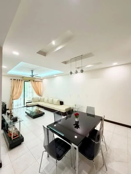 Living features: white painted walls, tray ceiling with recessed lighting, 5-blade ceiling fan with light, large sliding glass door to balcony, cream fabric sofa, glass coffee table, black dining table with glass top, 6 transparent dining chairs, decorative flower arrangement on table, tile flooring, curtains in beige, wall-mounted decor, area rug; style: modern.