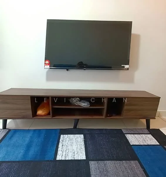 Living features: wall-mounted TV, wooden TV console, blue area rug with geometric pattern, cream painted walls, tile flooring; style: modern.