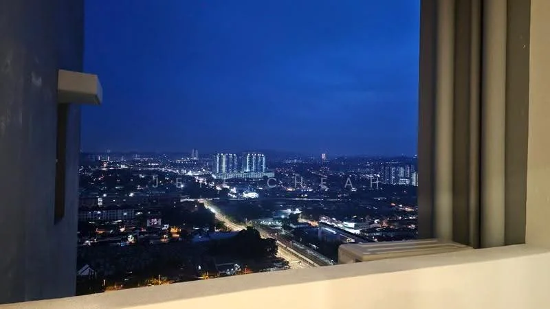 Room view: city.