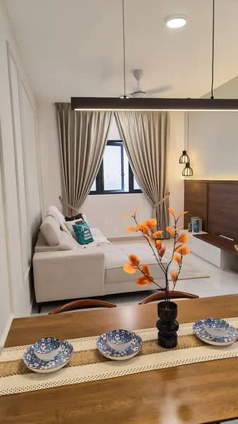 Dining features: wooden dining table, 4 dining chairs, decorative vase with flowers, table runner, ceramic plates, pendant light fixture, wall-mounted TV unit, sofa in light fabric, floor-to-ceiling curtains, light-colored walls, recessed ceiling lights, ceiling fan; style: modern.