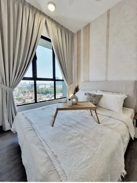 Bedroom features: king-size bed with upholstered headboard, white bedding, decorative pillows, bedside table, table lamp, floor-to-ceiling windows, sheer curtains, grey accent wall, wooden flooring, city view; style: modern; view: city.