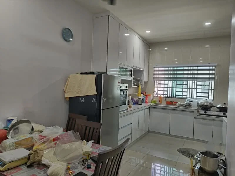 Kitchen features: white cabinetry, stainless-steel fridge, built-in oven, 4-burner gas hob, grey countertop, ceramic tile backsplash, double-bowl stainless-steel sink, window with horizontal blinds, recessed downlights, dining table with chairs, various kitchen appliances, kitchen utensils and cookware; style: modern.