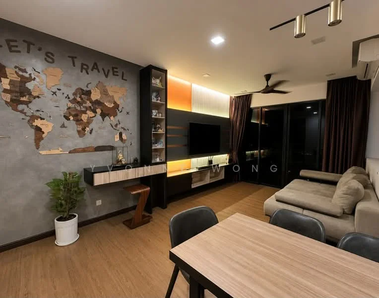 Living features: wooden flooring, grey accent wall with world map, sofa in light beige, coffee table, TV console with wall-mounted TV, built-in shelving unit, recessed downlights, ceiling fan, floor-to-ceiling windows with dark curtains, decorative plants, dining table with black chairs; style: modern; view: city.