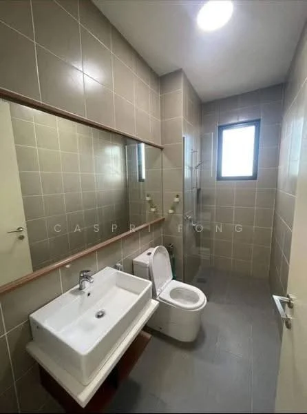 Bathroom features: white ceramic sink, single-sink vanity with wood cabinet, chrome basin mixer faucet, one-piece toilet, framed mirror, tile cladding on walls, grey tile flooring, shower area with glass enclosure, recessed ceiling light; style: modern.