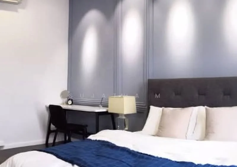 Bedroom features: king-size bed with upholstered headboard, white bedding, blue throw blanket, nightstand with lamp, desk with chair, wall-mounted air conditioning unit, grey accent wall, recessed lighting, carpeted flooring; style: modern.