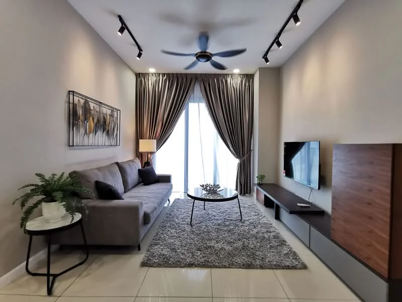 Living features: 3-seater fabric sofa in grey, glass coffee table, area rug with geometric pattern, wall-mounted TV, TV console in wood finish, floor-to-ceiling windows, sheer curtains, 5-blade ceiling fan with light, decorative wall art, potted plant on side table; style: modern.