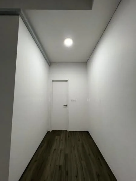Room features: white painted walls, recessed ceiling light, laminate flooring, single door, neutral color scheme; style: modern.