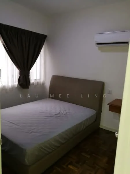 Bedroom features: queen-size bed, upholstered headboard, wooden bedside table, 1 wall-mounted split AC, curtains in dark brown, white painted walls, parquet wood flooring, floor-to-ceiling windows; style: modern.
