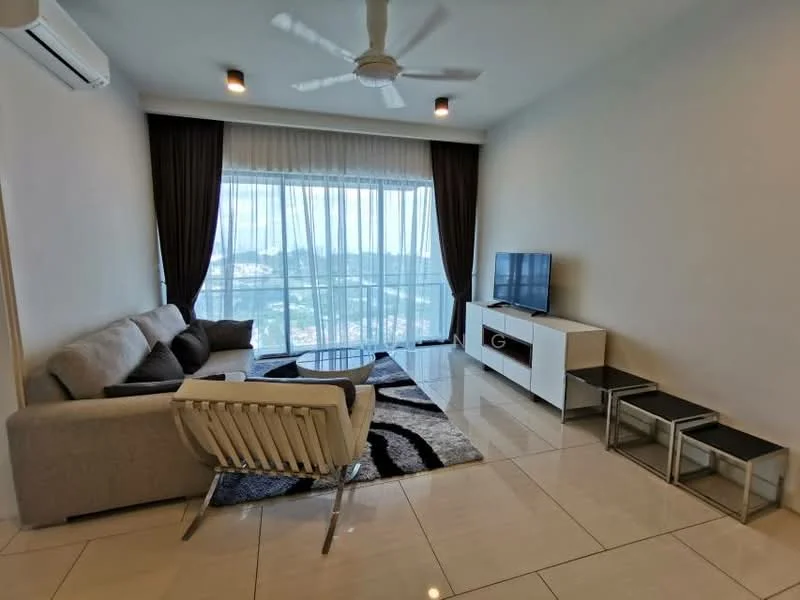 Living features: 3-seater fabric sofa in grey, 2-seater armchair in white, coffee table, TV console, wall-mounted TV, area rug with geometric pattern, floor-to-ceiling windows, sheer curtains, 5-blade ceiling fan, marble tile flooring, decorative wall with light color, city view; style: modern; view: city.