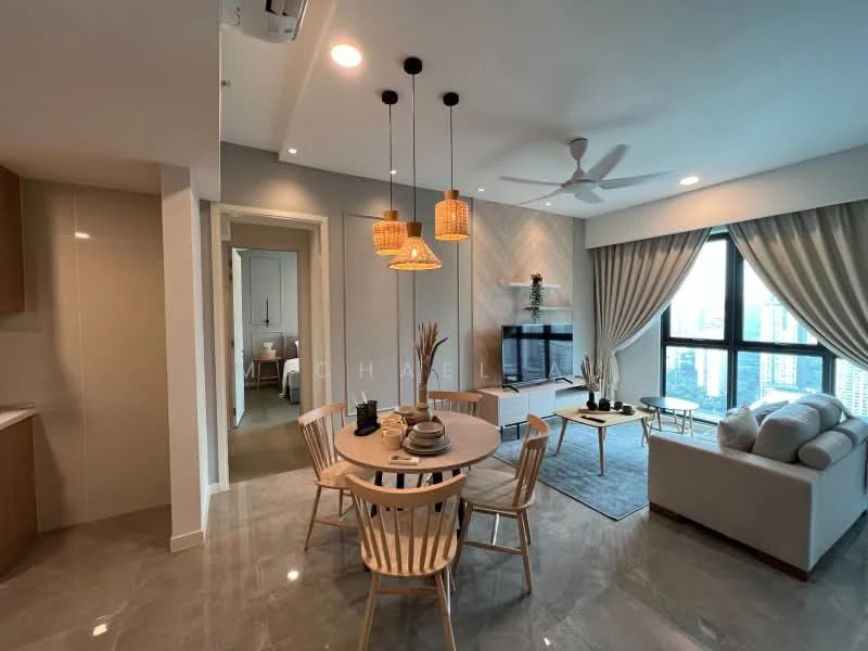 Living features: 3-seater fabric sofa in light grey, coffee table, TV console, wall-mounted TV, area rug with geometric pattern, 5-blade ceiling fan with light, floor-to-ceiling windows, curtains, decorative wall with TV, decorative plants, pendant lights, dining table with 4 chairs; style: modern; view: city. Kitchen features: white cabinetry, countertop, built-in appliances, ceramic tile flooring; style: modern.