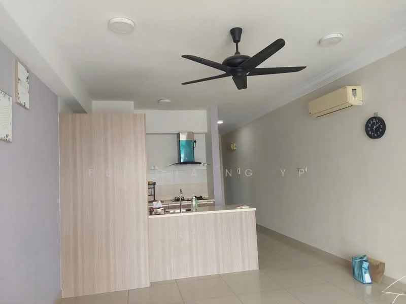 Living features: light grey painted walls, cream tiled flooring, 5-blade ceiling fan, wall-mounted air conditioning unit, wooden partition, kitchen island with countertop, recessed ceiling lights, wall clock, open layout, neutral decor; style: modern.