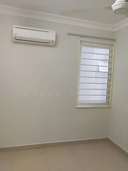 Room features: white painted walls, cream tiled flooring, 1 wall-mounted split AC, window with horizontal slats, ceiling fan.