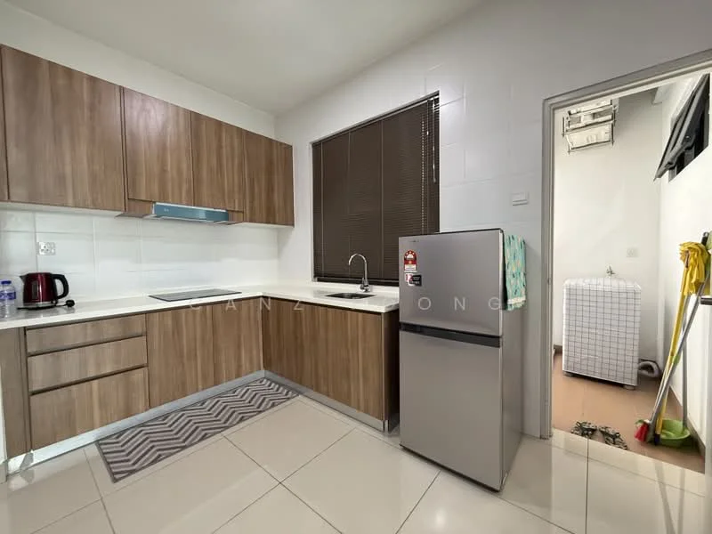 Kitchen features: brown wooden cabinetry, white tiled backsplash, white countertop, single-bowl stainless-steel sink, chrome pull-down faucet, built-in stove, stainless-steel fridge, microwave, grey area rug, large window with blinds, ceramic tile flooring; style: modern.
