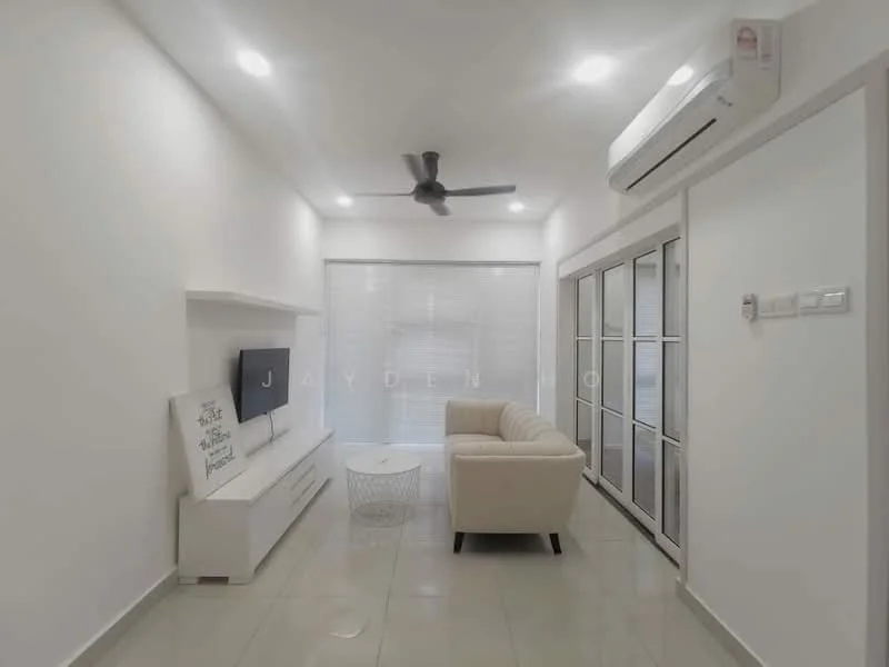 Living features: white painted walls, glossy tile flooring, 5-blade ceiling fan with light, wall-mounted TV, white TV console, light-colored fabric sofa, round coffee table, sliding glass door, roller blinds, recessed LED downlights; style: modern.
