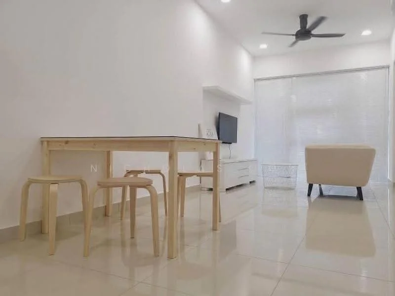 Living features: white painted walls, glossy tile flooring, 5-blade ceiling fan with light, recessed downlights, wooden dining table, 3 wooden stools, white TV console, wall-mounted TV, large window with blinds, beige armchair; style: modern.