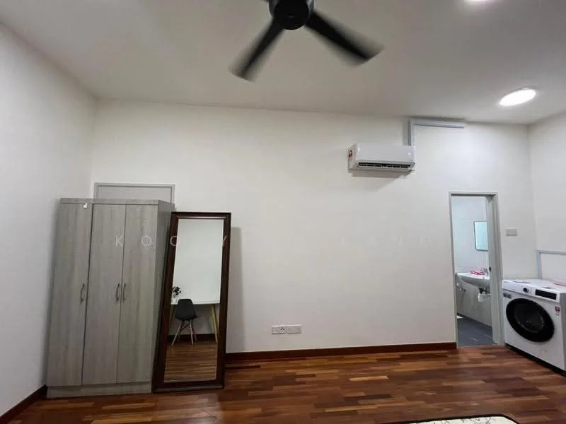 Room features: white painted walls, wooden flooring, 5-blade ceiling fan, 1 wall-mounted split AC, full-length mirror, wardrobe with sliding doors, doorway leading to bathroom, doorway leading to another room, washing machine, chair; style: modern.