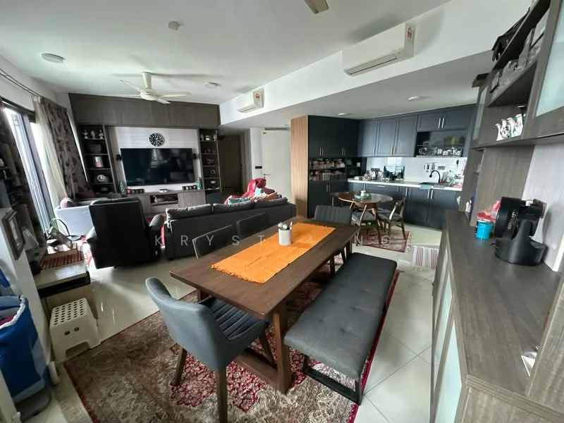 Living features: 5-blade ceiling fan with light, wall-mounted TV, TV console, 3-seater fabric sofa in black, 2-seater fabric sofa in red, coffee table, area rug with geometric pattern, dining table with 6 upholstered chairs, open shelving unit, kitchen area with cabinets, stainless-steel appliances, recessed downlights, large windows with sheer curtains; style: modern; view: city.