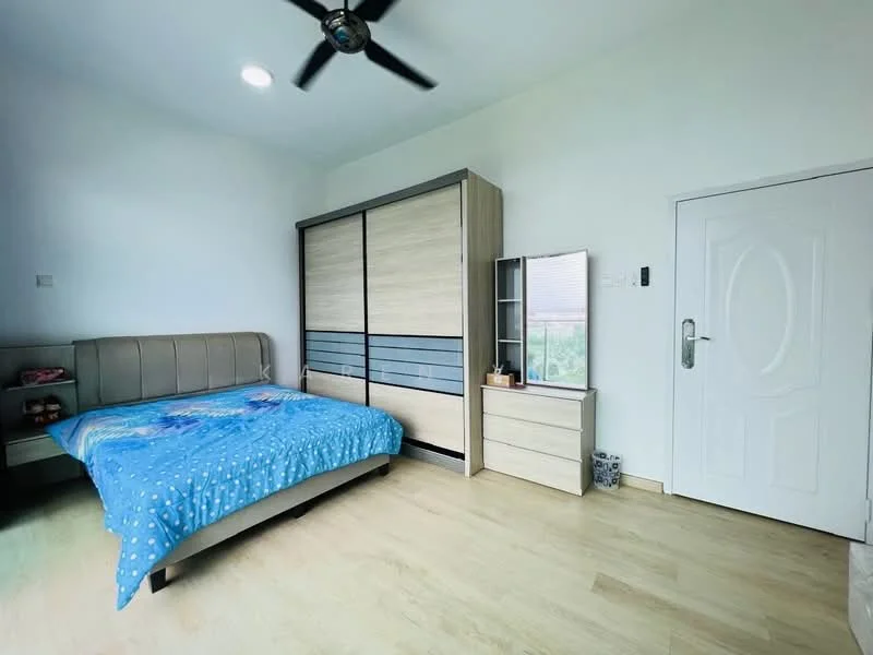 Bedroom features: queen-size bed with blue bedding, upholstered headboard, built-in wardrobe with sliding doors, wooden bedside table, full-length mirror, light wood flooring, white painted walls, ceiling fan with light, door with handle, window with natural light; style: modern.