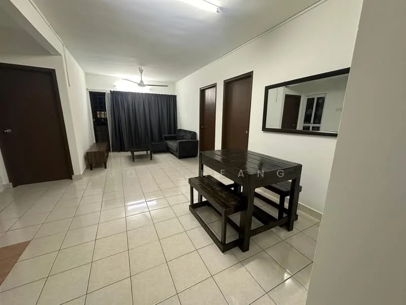 Living features: ceramic tile flooring, white painted walls, 5-blade ceiling fan with light, sofa in black fabric, dining table with benches, framed mirror, curtains in dark grey, wooden bench, two wooden doors, light source from ceiling, open layout; style: modern.