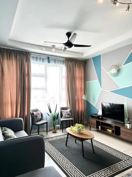 Living features: 3-seater fabric sofa in dark grey, ceiling fan with light, wall-mounted TV, TV console in wood finish, coffee table in wood, area rug with geometric pattern, floor-to-ceiling windows, brown curtains, blue and grey accent wall, indoor plants, 2 accent chairs, decorative wall sconce; style: modern.