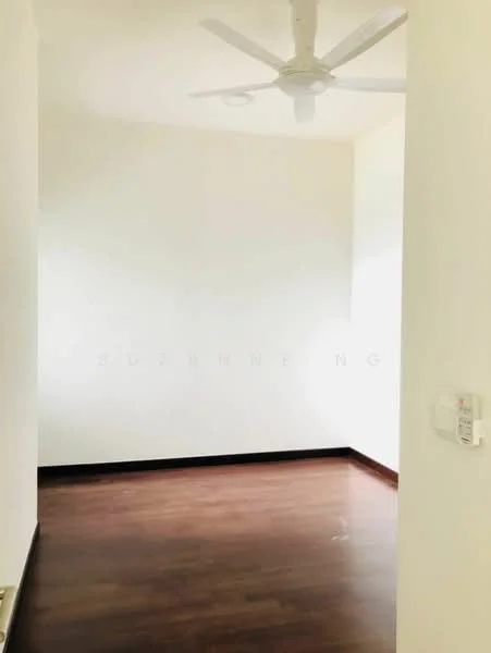 Room features: white painted walls, wooden flooring, ceiling fan.