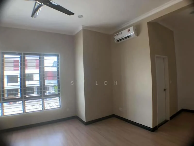 Room features: light wood laminate flooring, cream painted walls, white ceiling, 5-blade ceiling fan, wall-mounted split AC, window with horizontal slats, black baseboards, door leading to another room; style: modern; view: city.