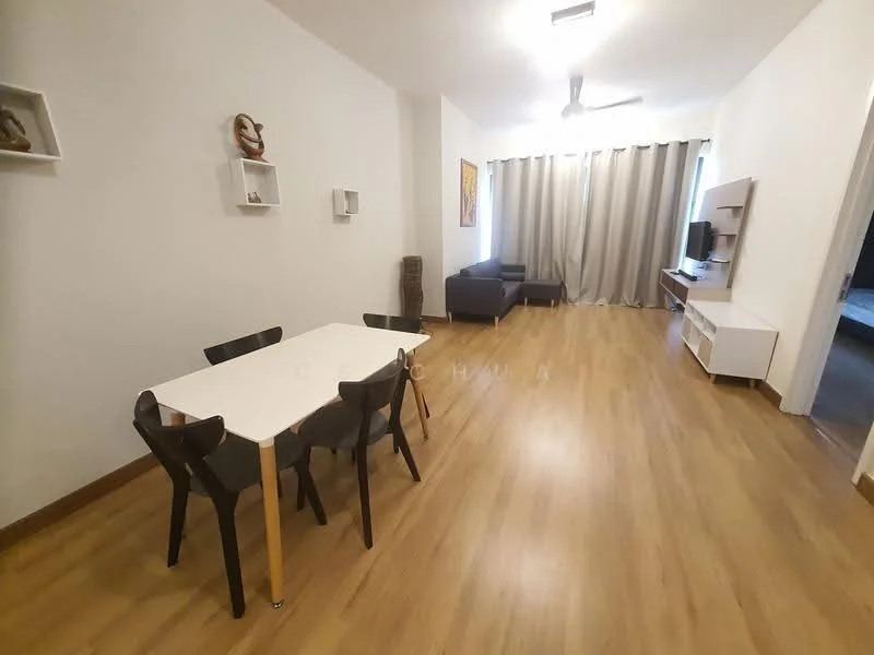 Living features: laminate flooring, white painted walls, 5-blade ceiling fan with light, sofa in dark grey, TV console, wall-mounted TV, dining table with 4 black chairs, decorative wall art, curtains in light grey; style: modern.