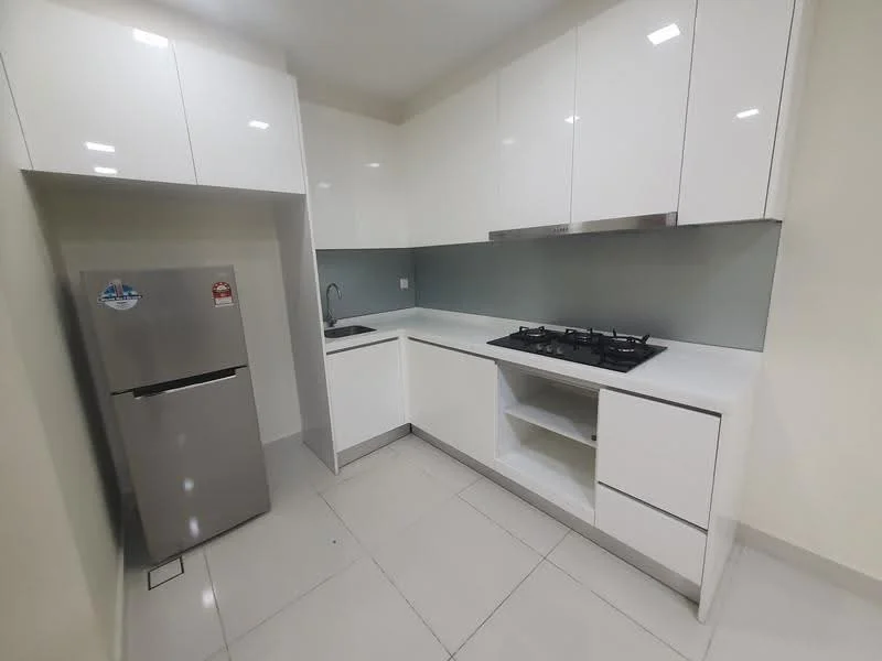 Kitchen features: white glossy cabinetry, stainless-steel fridge, single-bowl stainless-steel sink, chrome pull-down faucet, gas cooktop with 4 burners, white quartz countertop, grey backsplash, tile flooring, under-cabinet lighting, open shelving, built-in cabinets; style: modern.