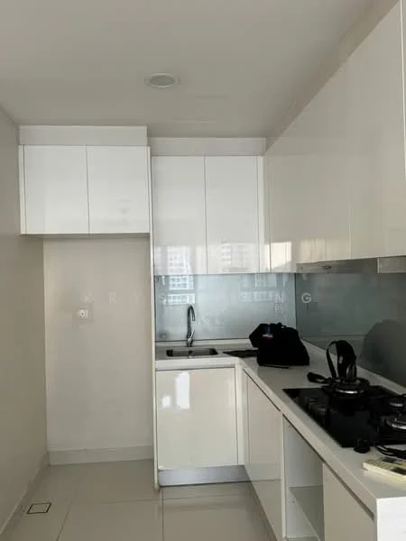 Kitchen features: white cabinetry, stainless-steel sink, chrome pull-down faucet, glass backsplash, built-in oven, 4-burner gas hob, white countertop, tile flooring, recessed downlights; style: modern.