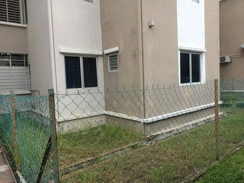 Exterior type: linked terrace house; features: cream painted facade, ground floor unit, fenced yard, grass lawn, two windows, air conditioning unit visible, side pathway, corner unit; style: modern.