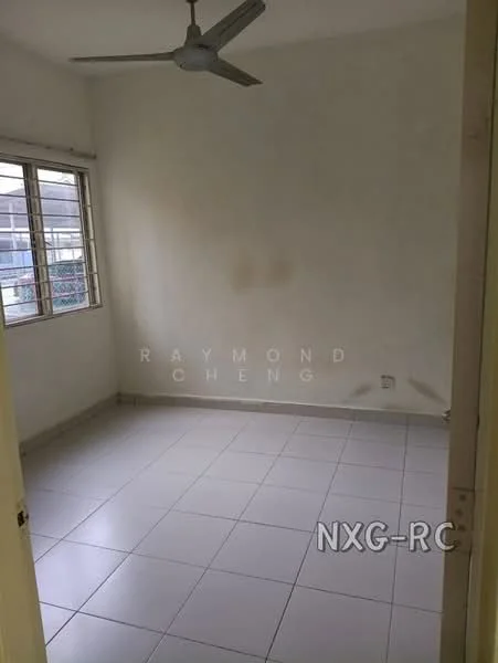 Pangsapuri Akasia (Bandar Botanic), Klang — view 2 of 5 in Pangsapuri Akasia (Bandar Botanic) — for Rent