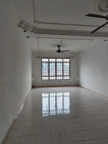 Living features: white painted walls, glossy tile flooring, tray ceiling, 5-blade ceiling fan, large windows, natural light, neutral color scheme, no visible furniture; style: minimalist.