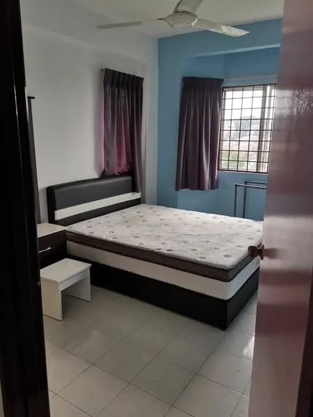 Bedroom features: queen-size bed, upholstered headboard, bedside table, ceiling fan, window with grid pattern, curtains in purple, light-colored tiled flooring, painted walls in light blue and white; style: modern.