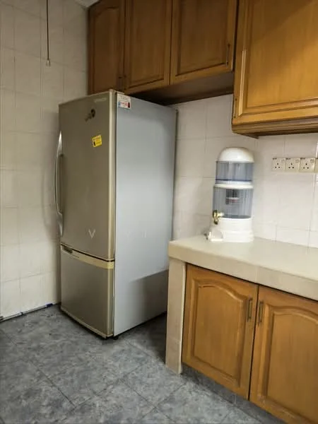 Kitchen features: grey ceramic tile flooring, white tiled walls, wood cabinetry in light brown, stainless-steel fridge, water dispenser, countertop in light color, upper cabinets, single-basin sink; style: modern.